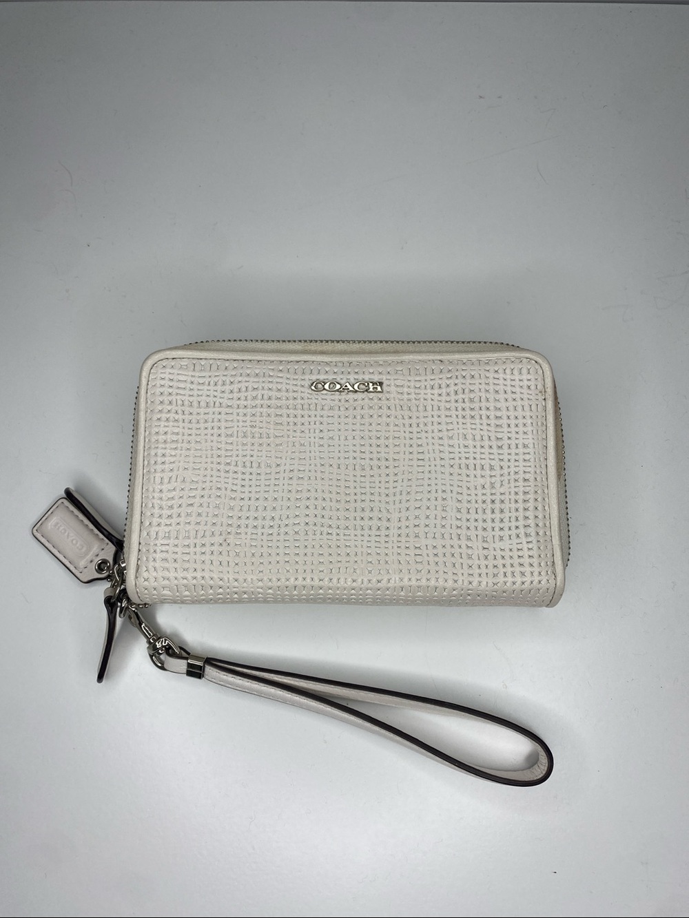 Coach White Embossed Leather Double Zip Wristlet Wallet Silver Hardware